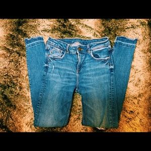 ✨Zara Ripped Jeans✨